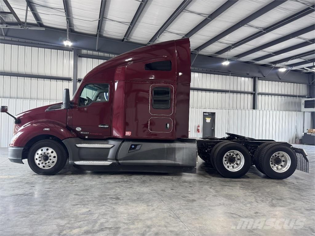 Kenworth T680 牵引车