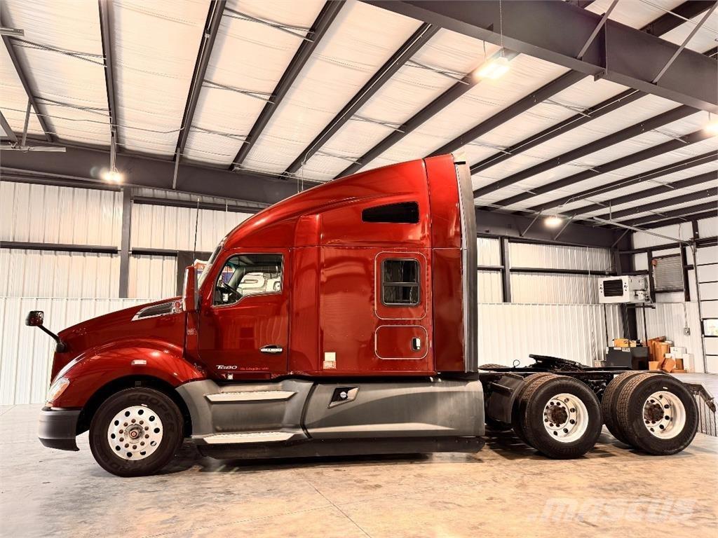 Kenworth T680 牵引车