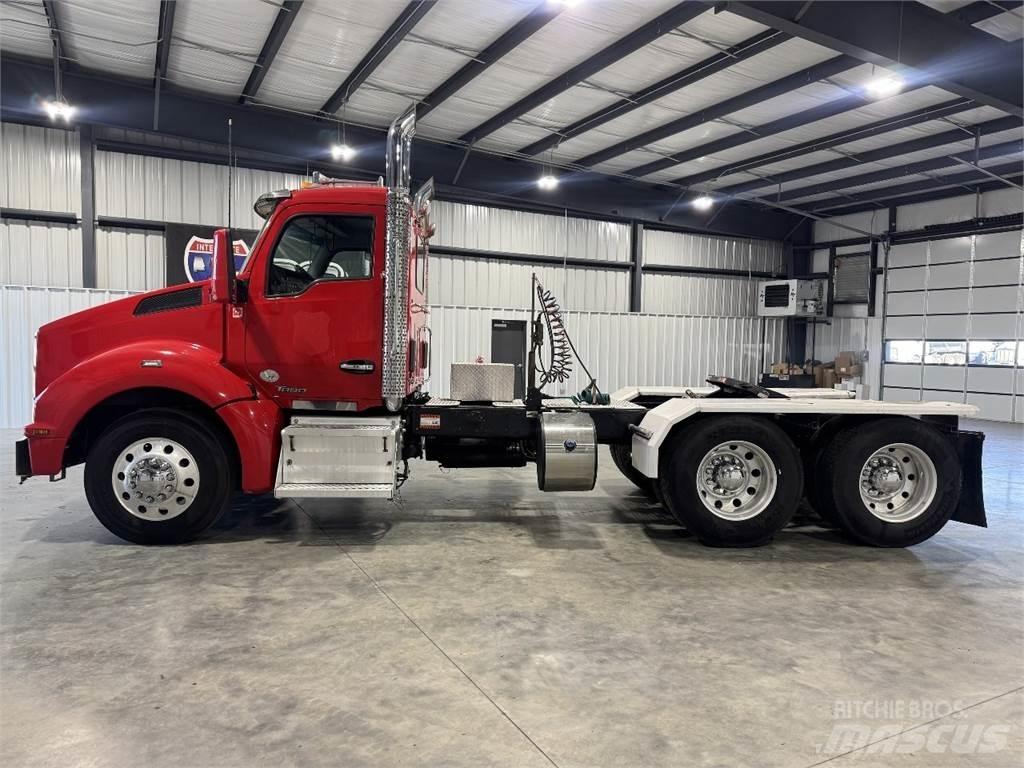 Kenworth T880 牵引车