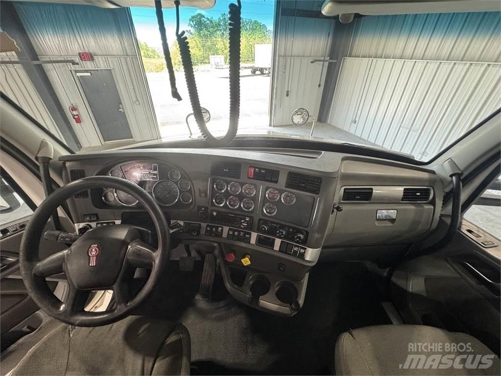Kenworth T880 牵引车