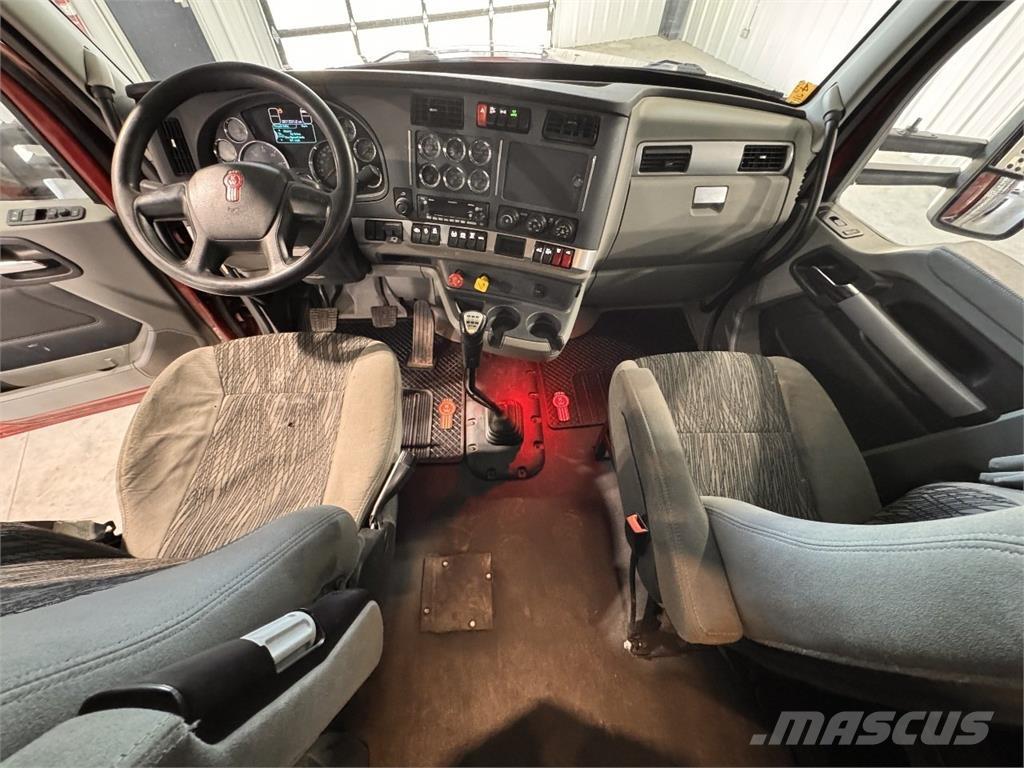 Kenworth T880 牵引车