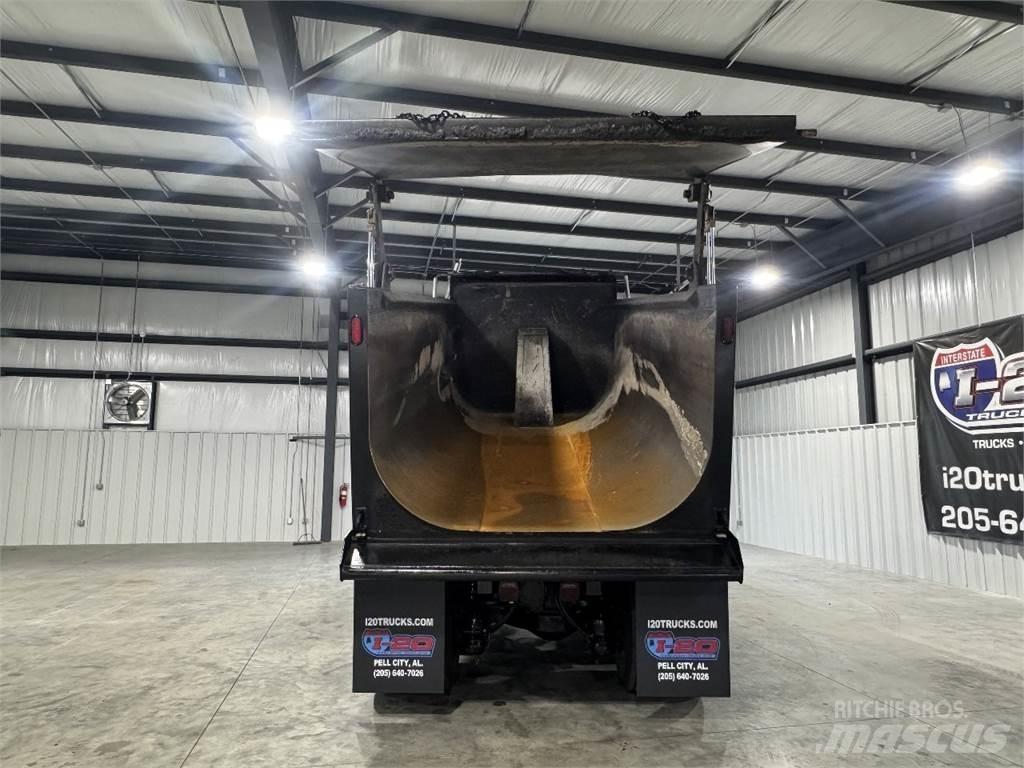 Mack GR64F Gold Dog 自卸式货车
