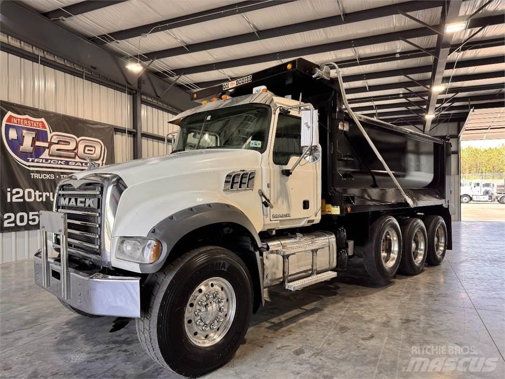 Mack GU713 自卸式货车