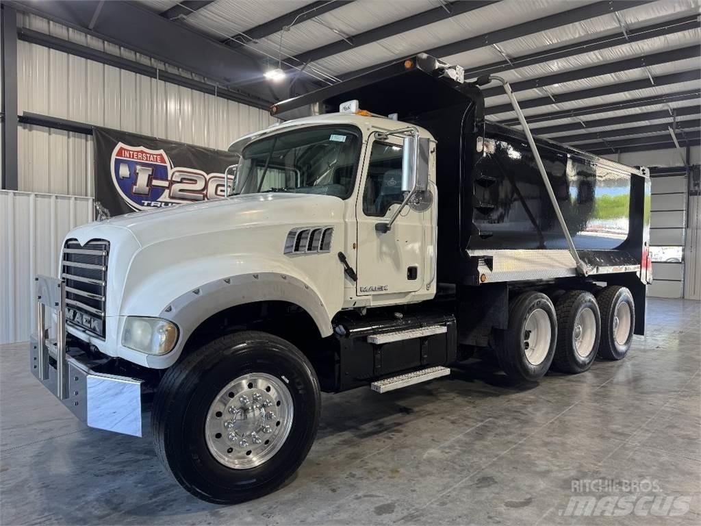 Mack GU713 自卸式货车