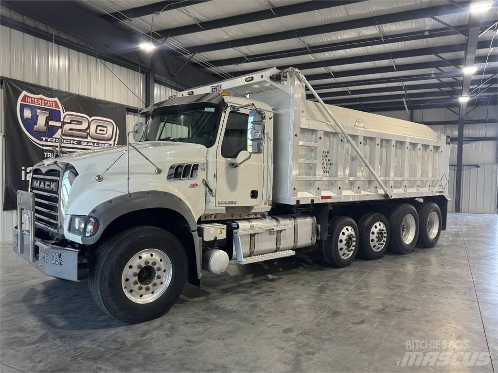 Mack GU713 自卸式货车
