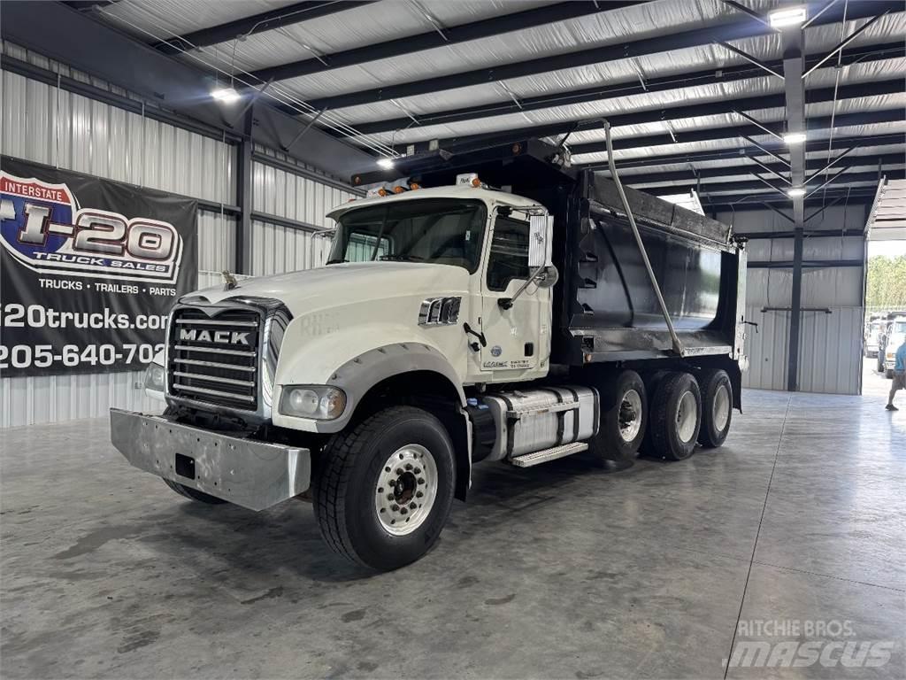 Mack GU713 自卸式货车