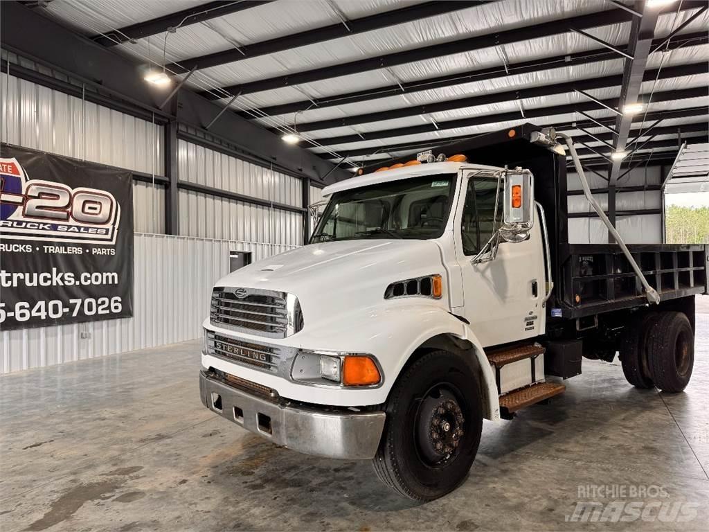 Sterling Acterra 自卸式货车