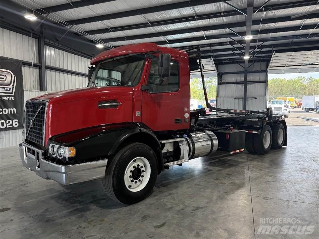 Volvo VHD 集装箱叉车