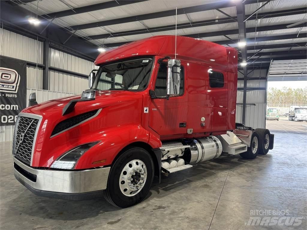 Volvo VNL64T740 牵引车