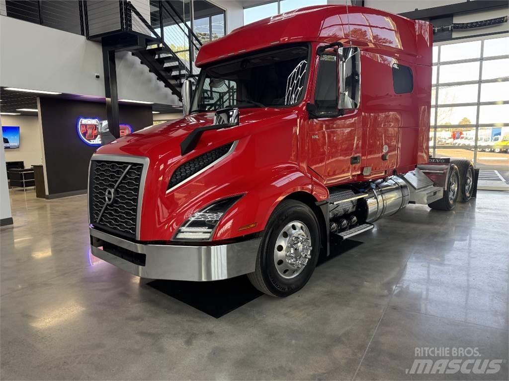 Volvo VNL64T740 牵引车