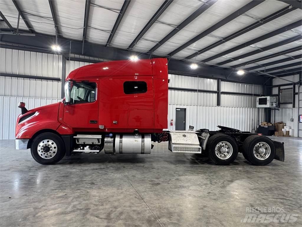 Volvo VNL740 牵引车