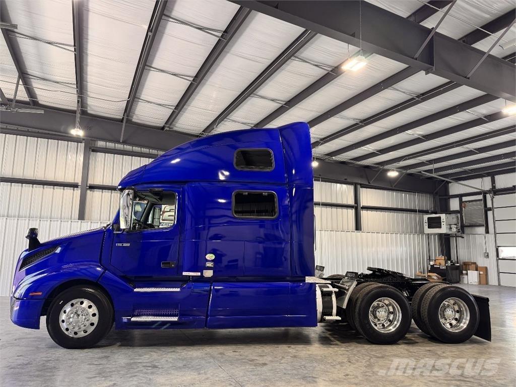 Volvo VNL860 牵引车