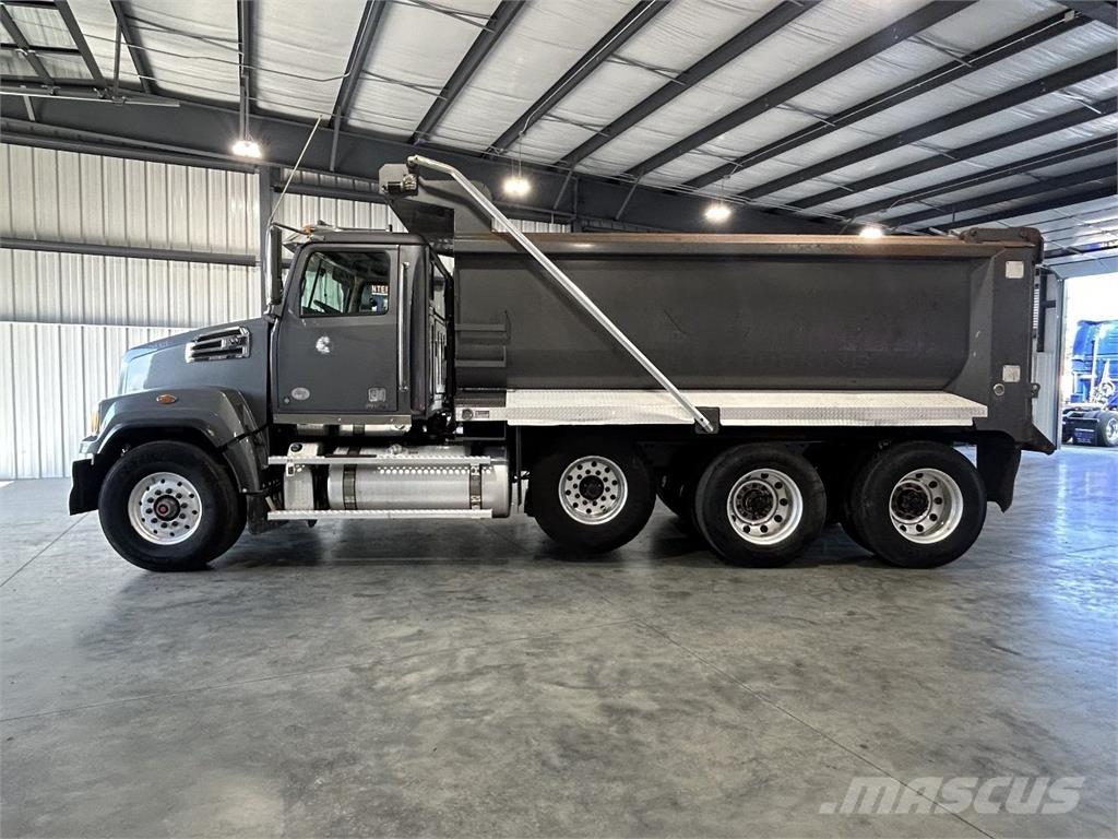 Western Star 4700SF 自卸式货车