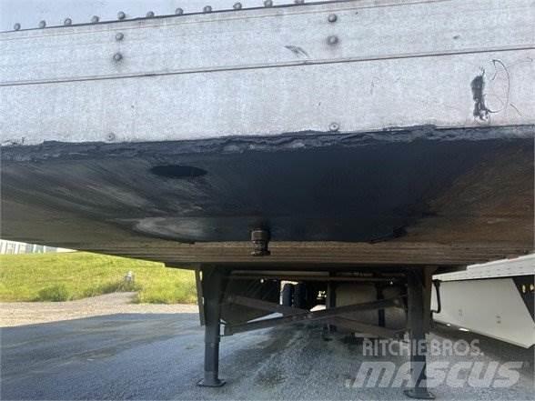 Utility 3000R REEFER 冷藏拖车