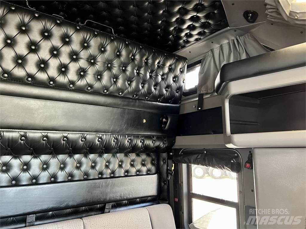 Kenworth T800 牵引车
