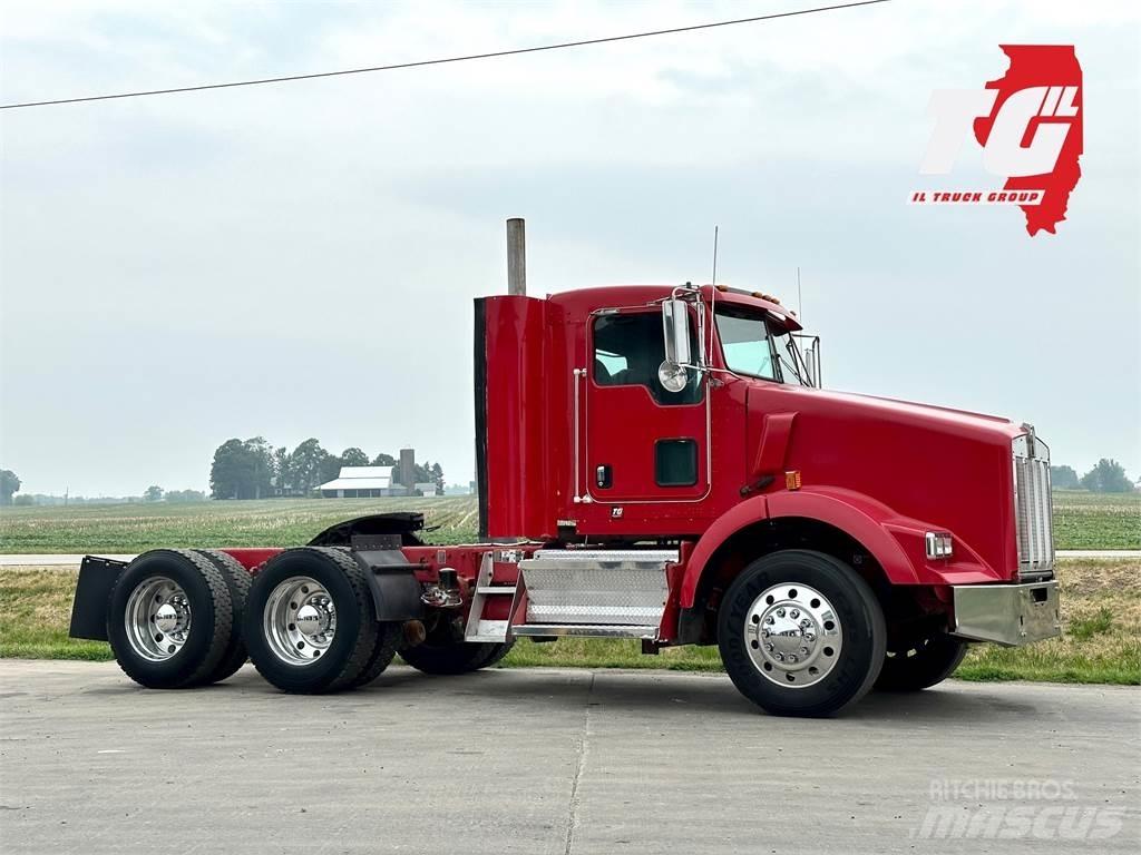 Kenworth T800 牵引车