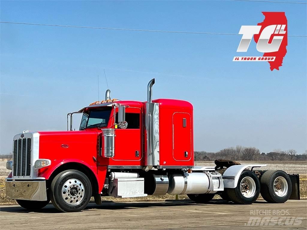 Peterbilt 388 牵引车