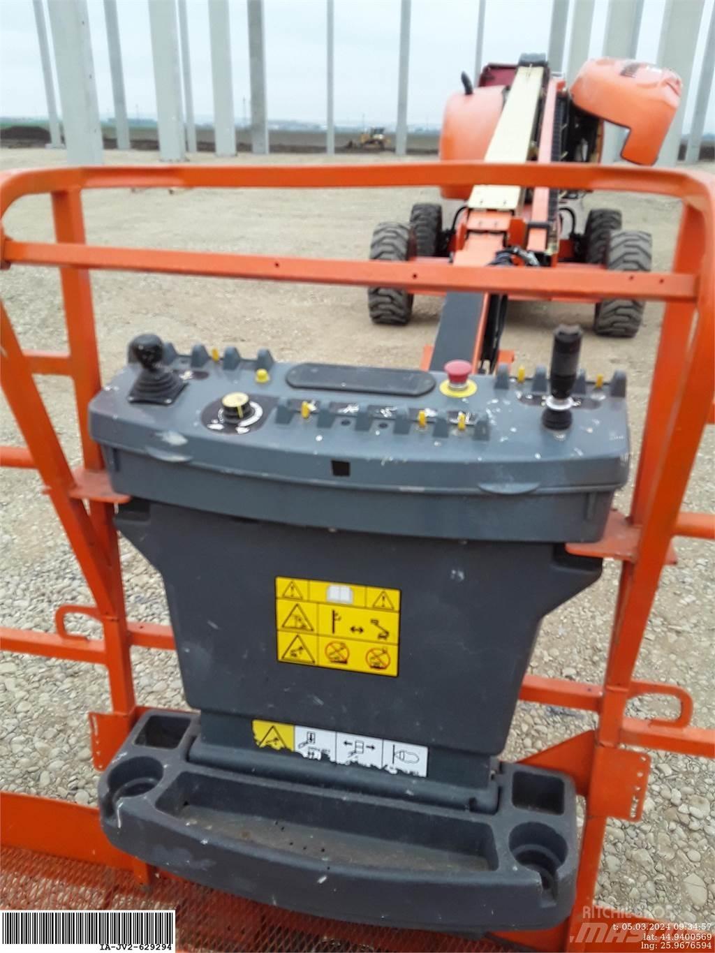 JLG 660SJ 曲臂高空工作平台