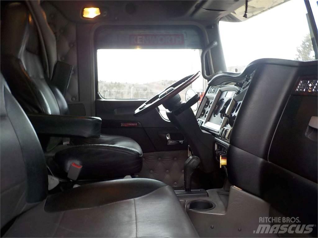 Kenworth T800 平板车