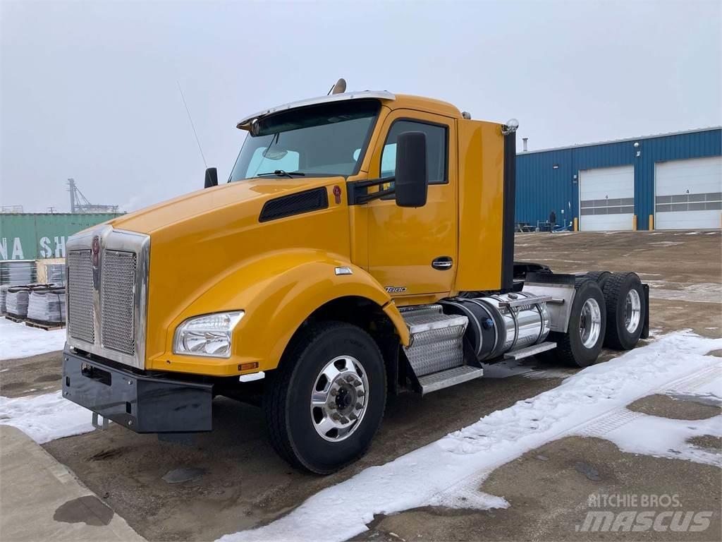 Kenworth T880 牵引车