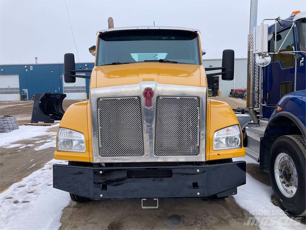 Kenworth T880 牵引车