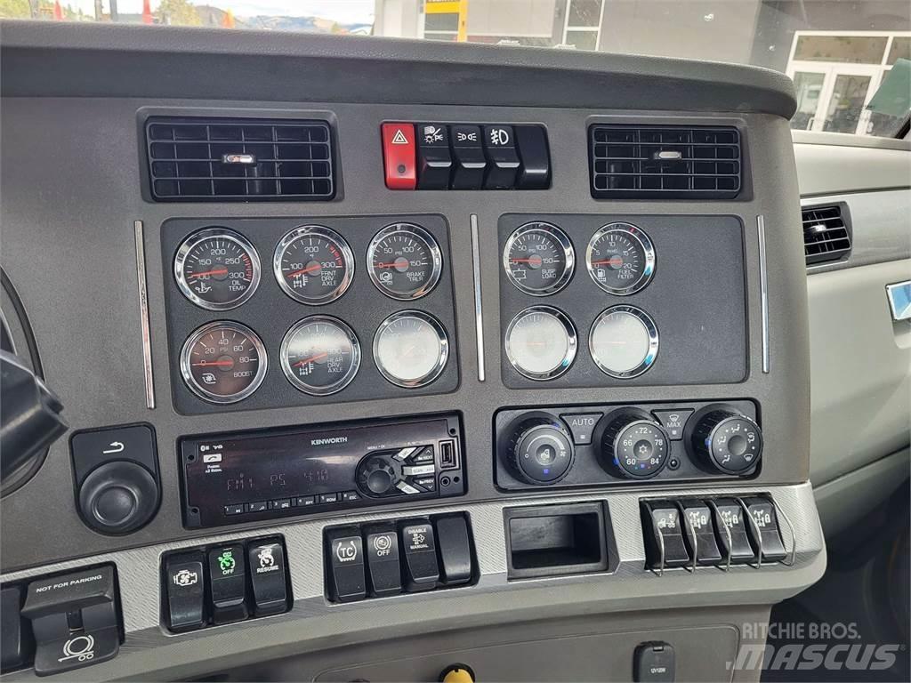 Kenworth T880 牵引车