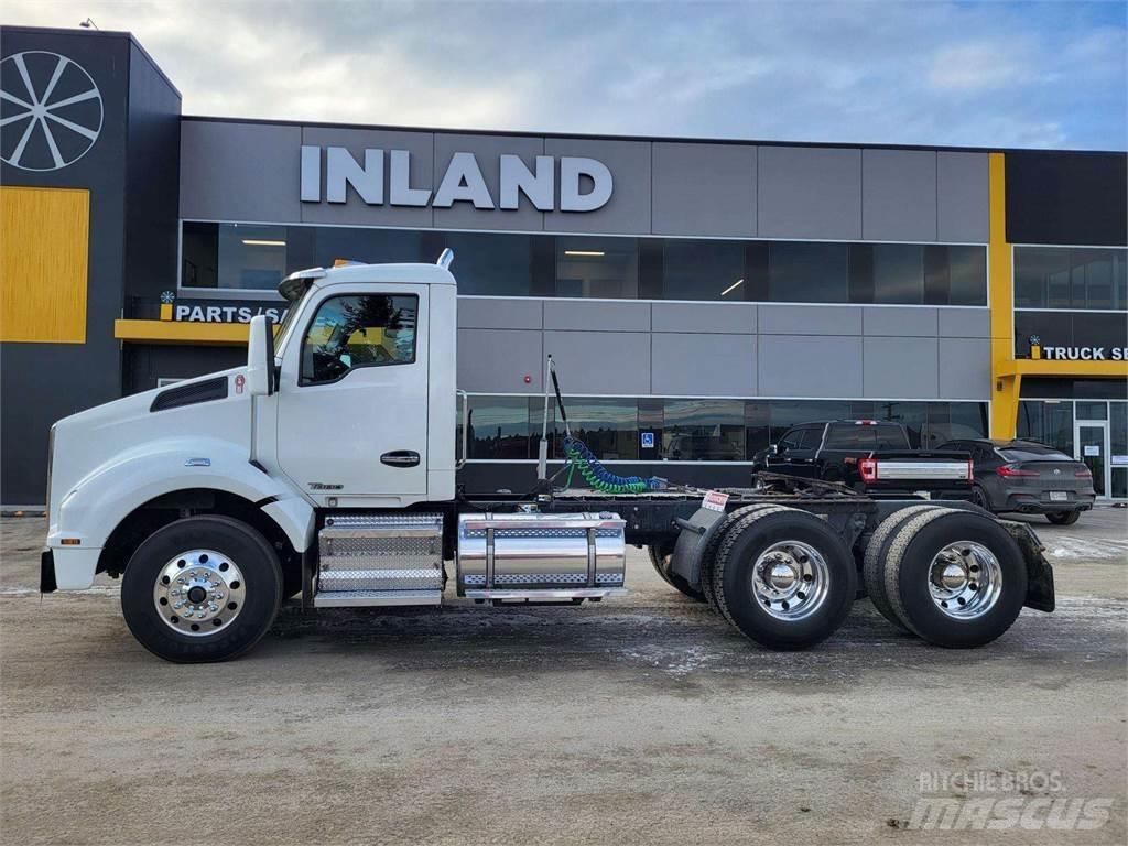 Kenworth T880 牵引车