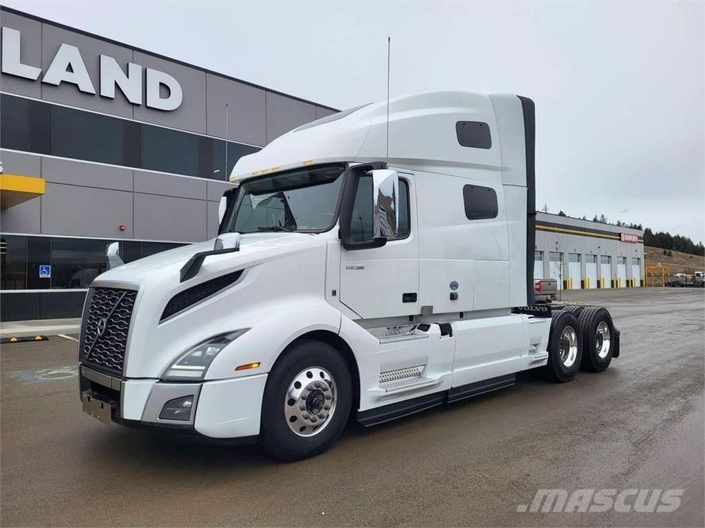 Volvo VNL 760 平板车