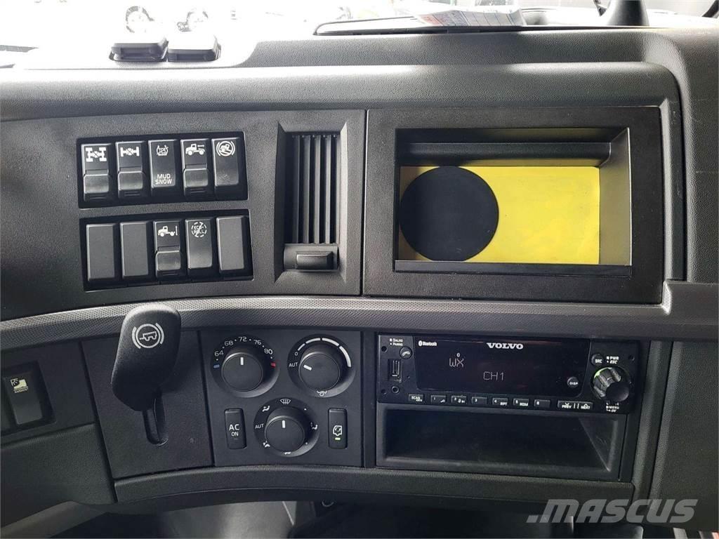 Volvo VNL 760 平板车
