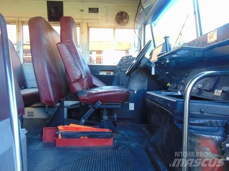 GMC BLUEBIRD 其他巴士