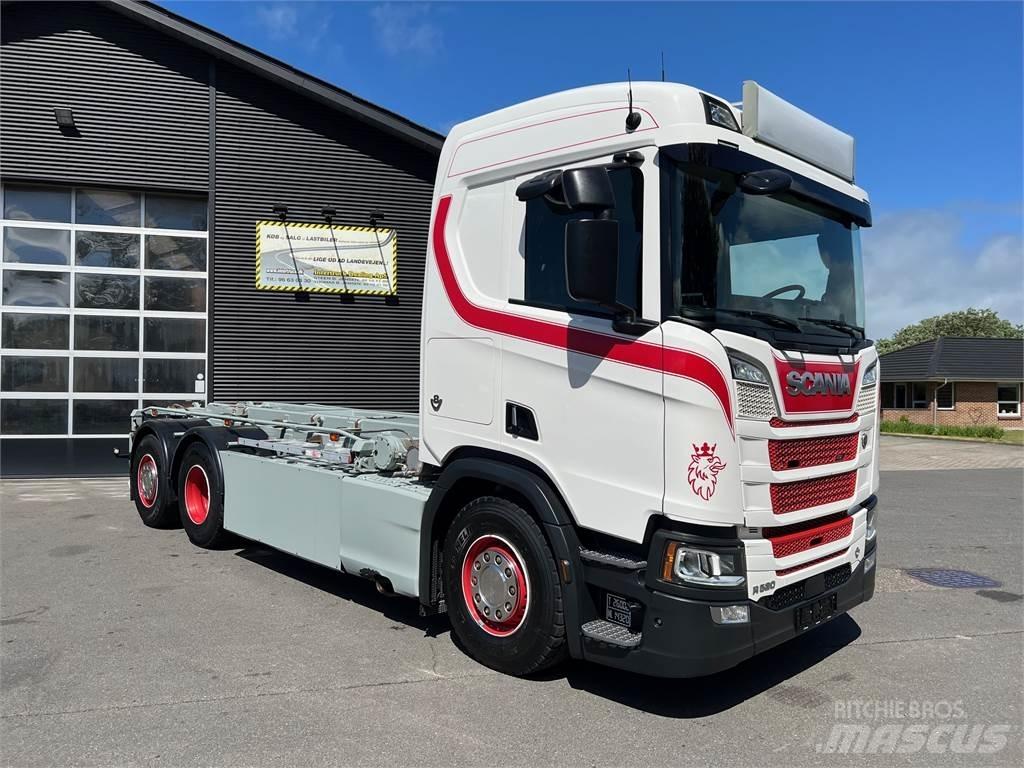Scania R520 hejs 可拆卸式卡车
