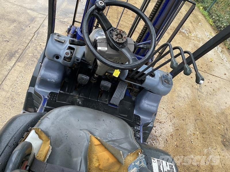 Komatsu FD25T-12 其他叉车