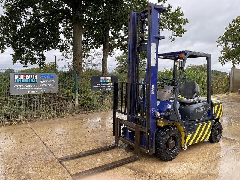 Komatsu FD25T-12 其他叉车