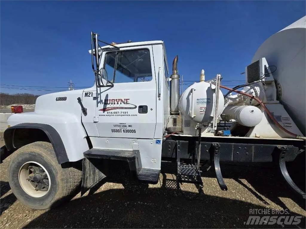 Ford L9000 其他组件