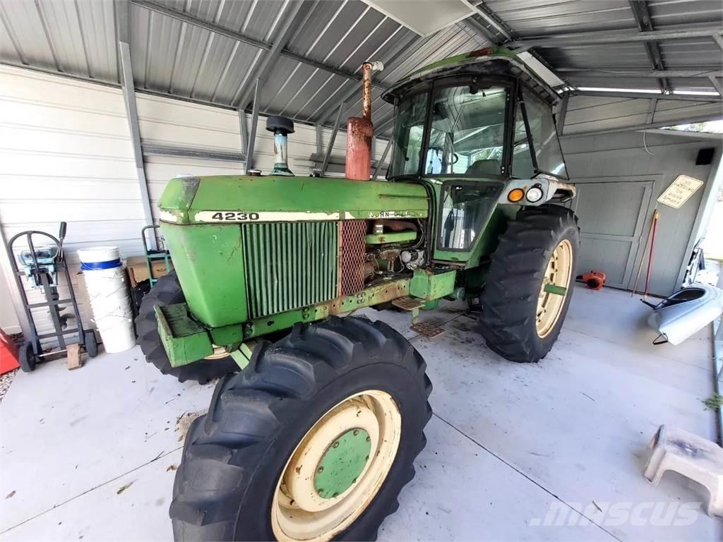 John Deere 4230 拖拉机/农用车