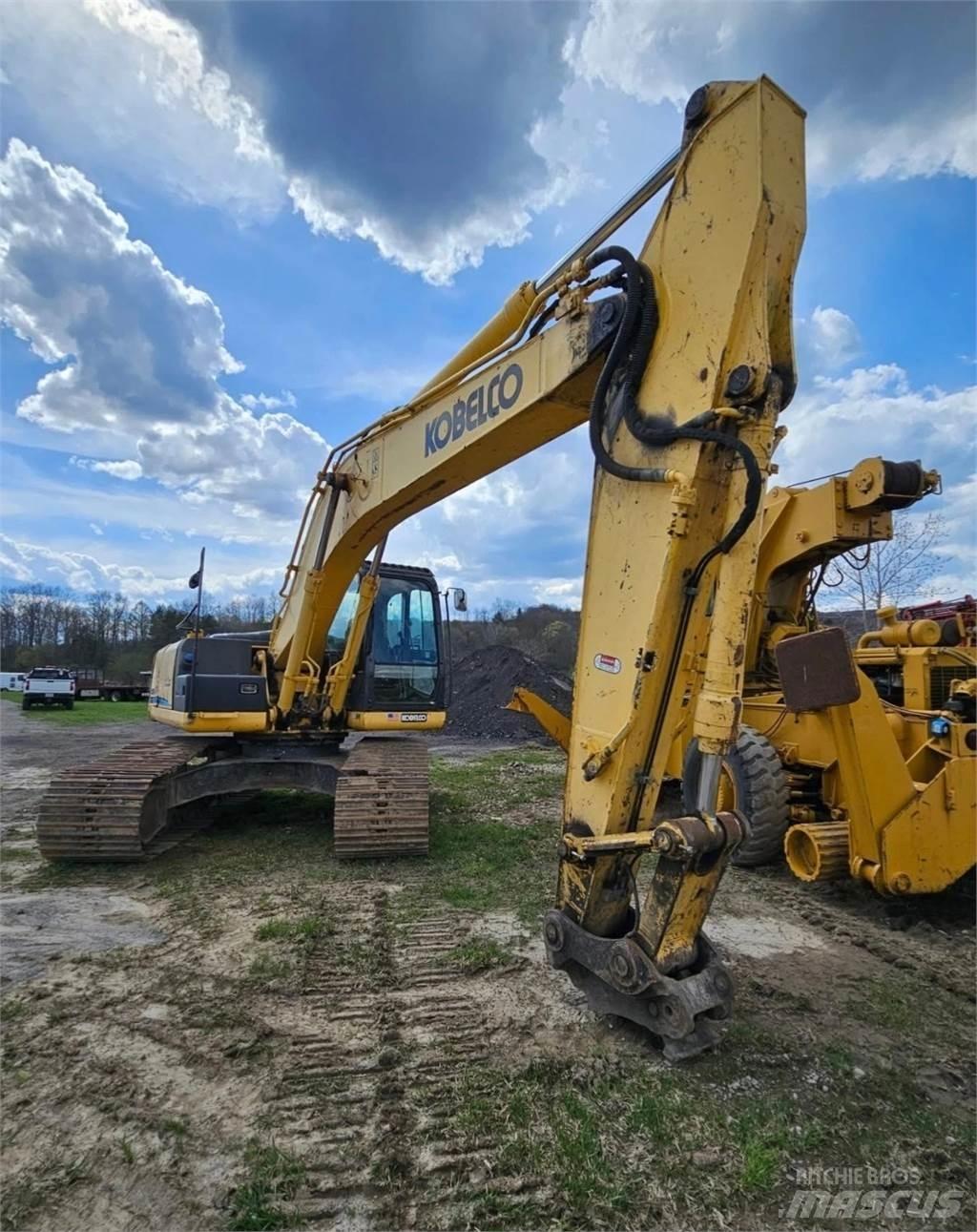 Kobelco Sk210LC 履带挖掘机