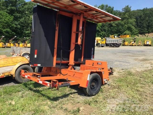 Addco DH-1000 拖车式灯塔