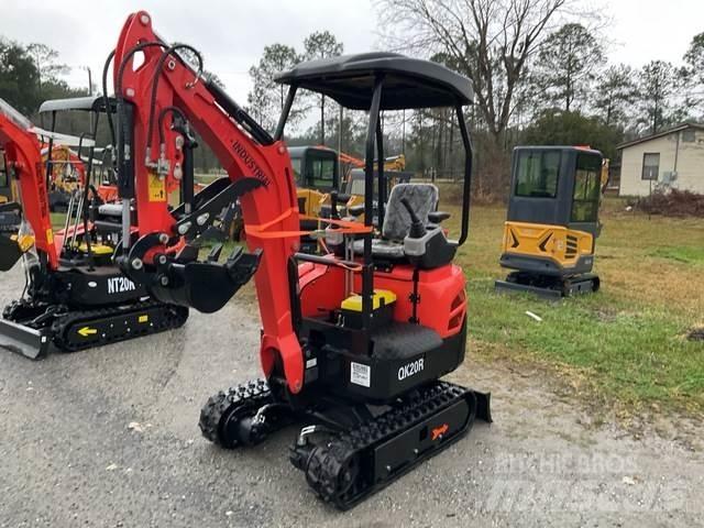 AGT QK20R 履带挖掘机