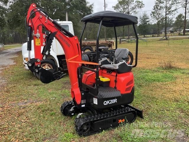 AGT QK20R 履带挖掘机