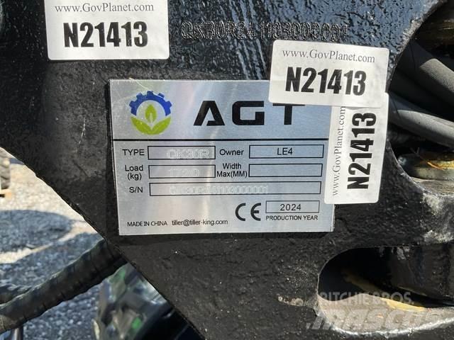 AGT QK30R 履带挖掘机