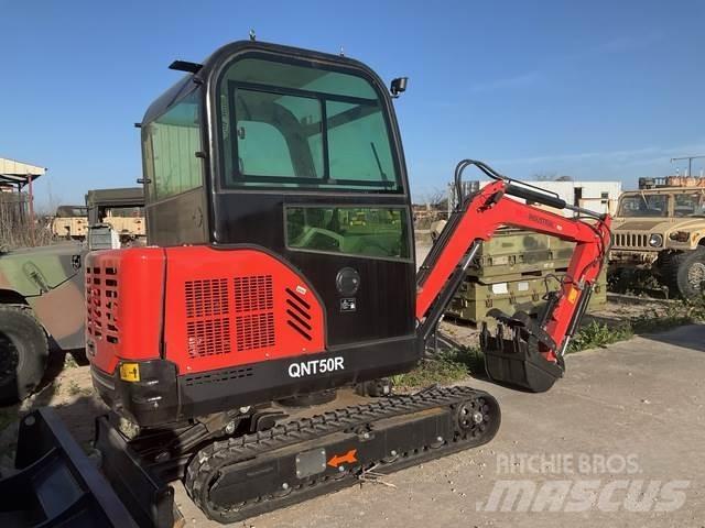 AGT QNT50R 履带挖掘机