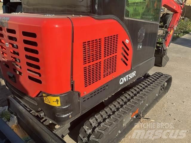 AGT QNT50R 履带挖掘机