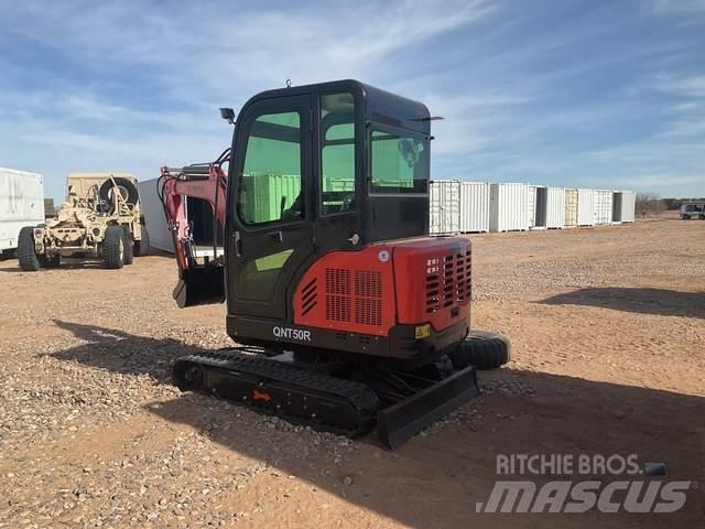 AGT QNT50R 履带挖掘机