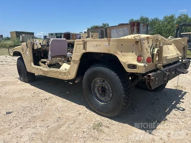 AM General  皮卡车
