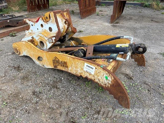 AMI  履带挖掘机