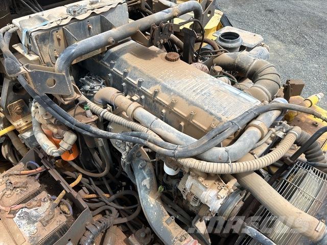 Astra ADT40 铰接式自卸车