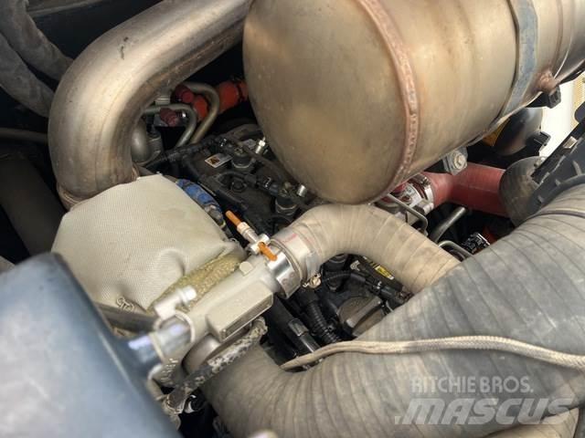 ASV RT75 滑移装载机