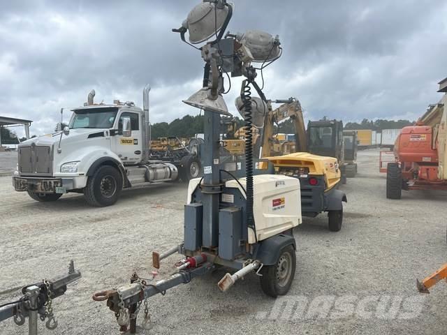 Atlas Copco V4 拖车式灯塔