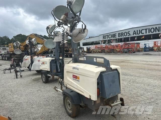 Atlas Copco V4 拖车式灯塔