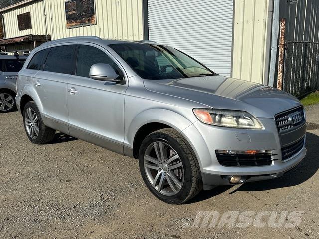 Audi Q7 汽车